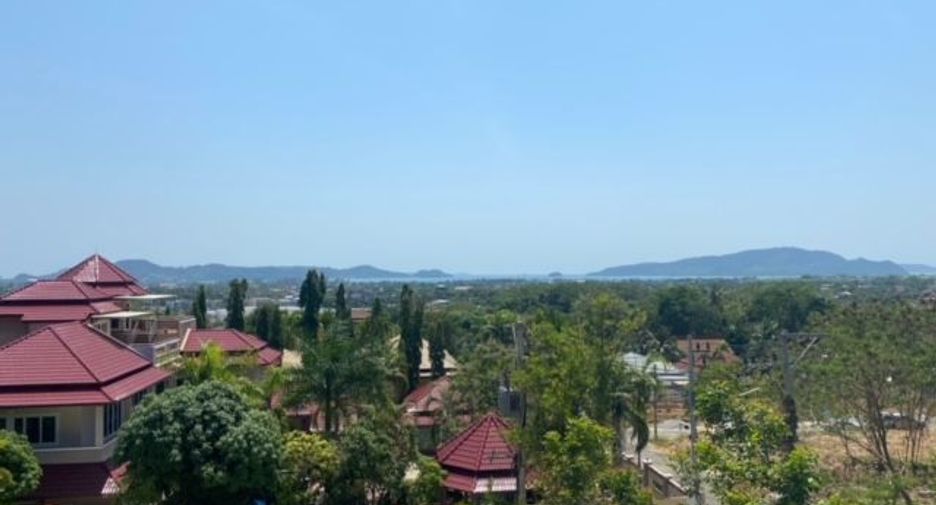 For sale 4 bedrooms villa in Mueang Phuket, Phuket