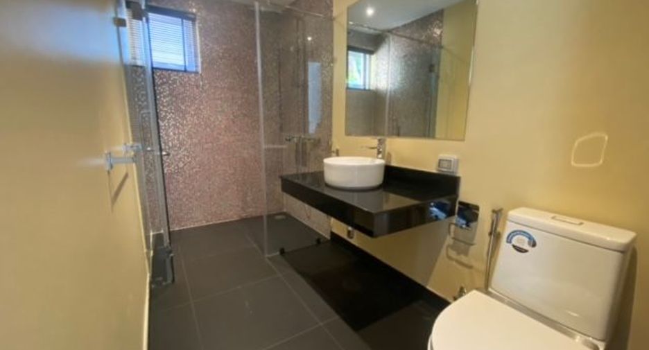For sale 4 bedrooms villa in Mueang Phuket, Phuket