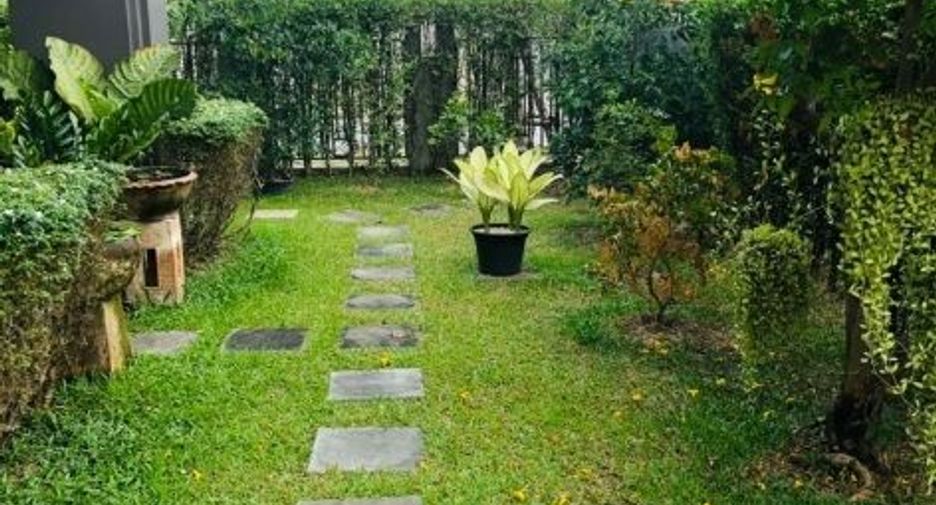 For sale 4 bedrooms house in Bang Phli, Samut Prakan