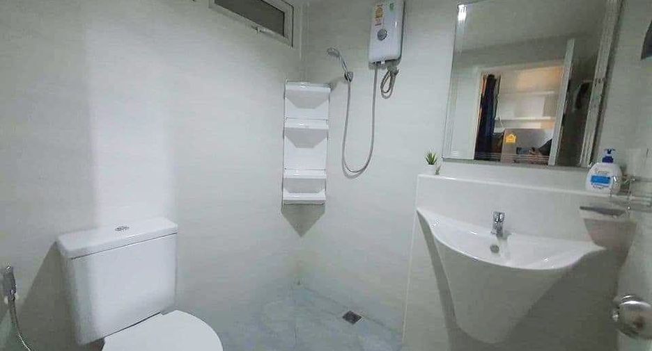 À vendre 1 chambre condo à Khlong San, Bangkok