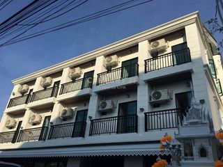 For sale 1 bed retail Space in Lat Krabang, Bangkok