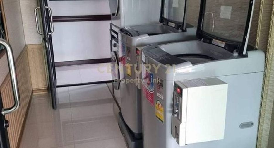 For sale 1 bed retail Space in Lat Krabang, Bangkok