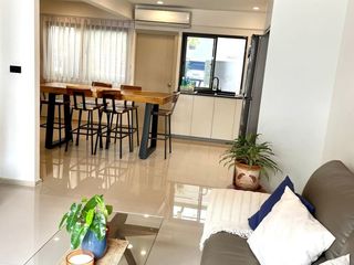 出租 3 卧室 联排别墅 在 Suan Luang, 曼谷