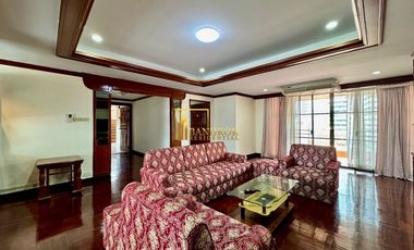 ให้เช่า 3 ห้องนอน อพาร์ทเม้นท์ ใน วัฒนา, กรุงเทพฯ