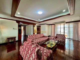 Apartamento en alquiler de 3 habitaciones en Watthana, Bangkok
