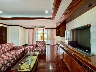 Apartamento en alquiler de 3 habitaciones en Watthana, Bangkok