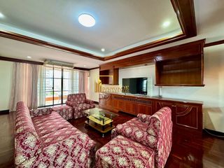 Apartamento en alquiler de 3 habitaciones en Watthana, Bangkok