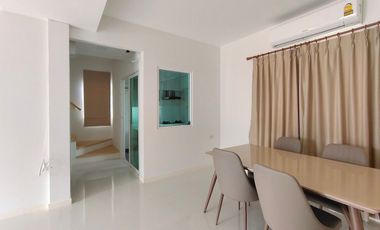 Casa en venta de 3 habitaciones en Mueang Samut Prakan, Samut Prakan