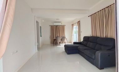 For sale 3 bedrooms house in Mueang Samut Prakan, Samut Prakan