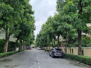 出租 5 卧室 联排别墅 在 Yan Nawa, 曼谷