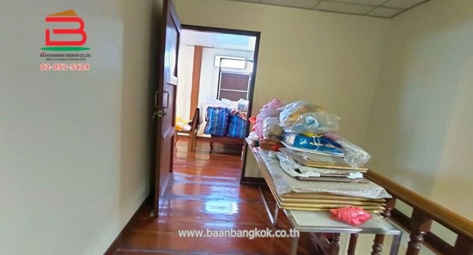Haus zum Kauf mit 2 Zimmer in Bang Sue, Bangkok