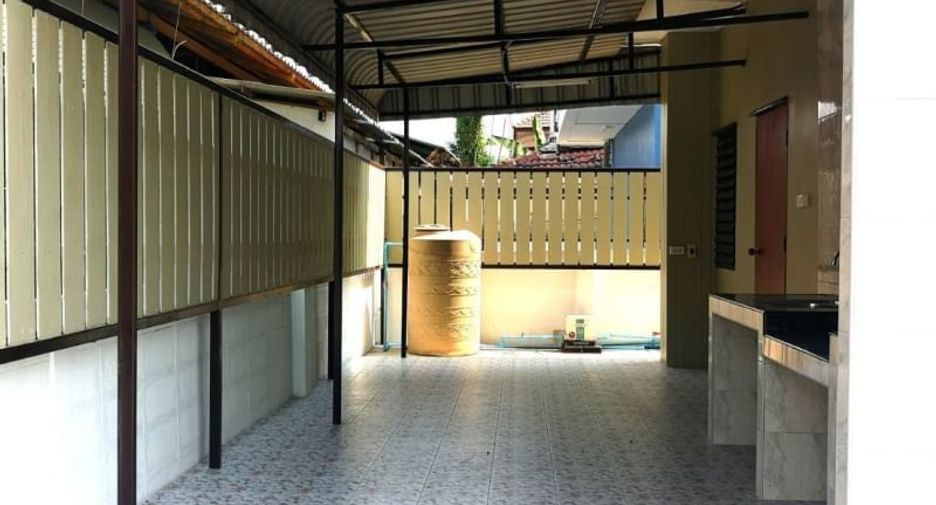 For rent 3 bed house in Khlong Luang, Pathum Thani
