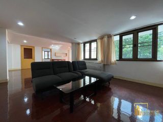 Apartamento en alquiler de 3 habitaciones en Khlong Toei, Bangkok