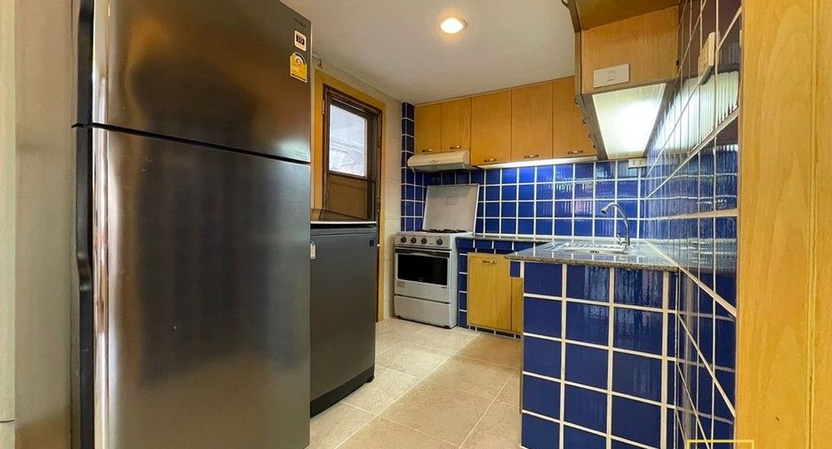 For rent 3 ベッドルーム apartment in Khlong Toei, Bangkok