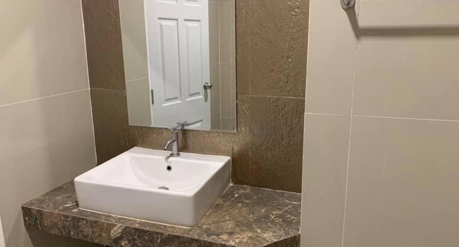 For sale 37 bedrooms apartment in Mueang Khon Kaen, Khon Kaen