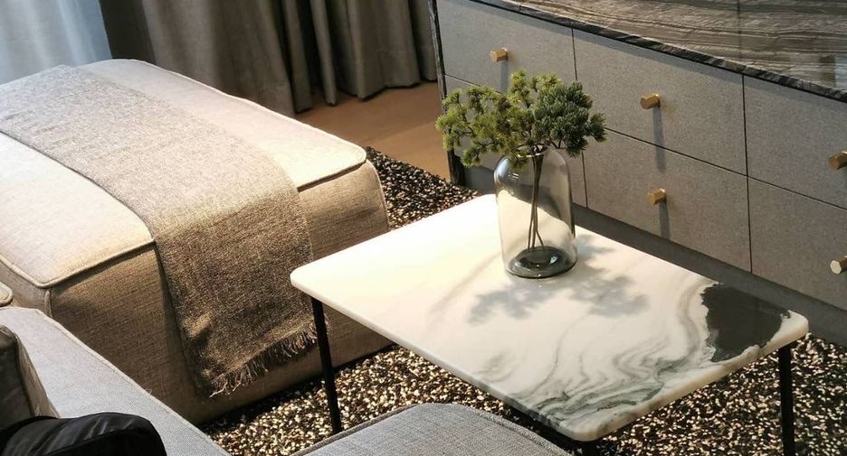 À vendre 1 chambre condo à Khlong Toei, Bangkok