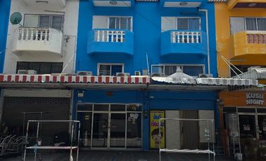 À vendre 12 chambres local commercial à Mueang Chon Buri, Chonburi