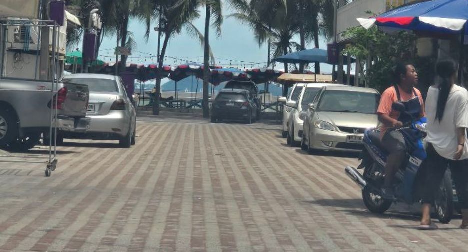 For sale 12 bedrooms retail Space in Mueang Chon Buri, Chonburi