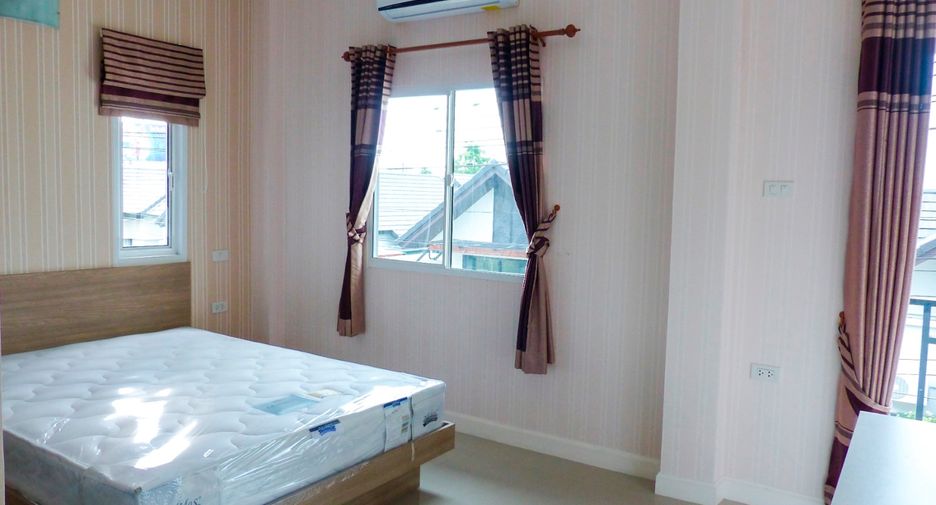 For rent 3 bedrooms house in Bang Lamung, Chonburi