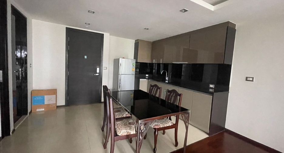 À louer et à vendre 2 chambres condo à Watthana, Bangkok