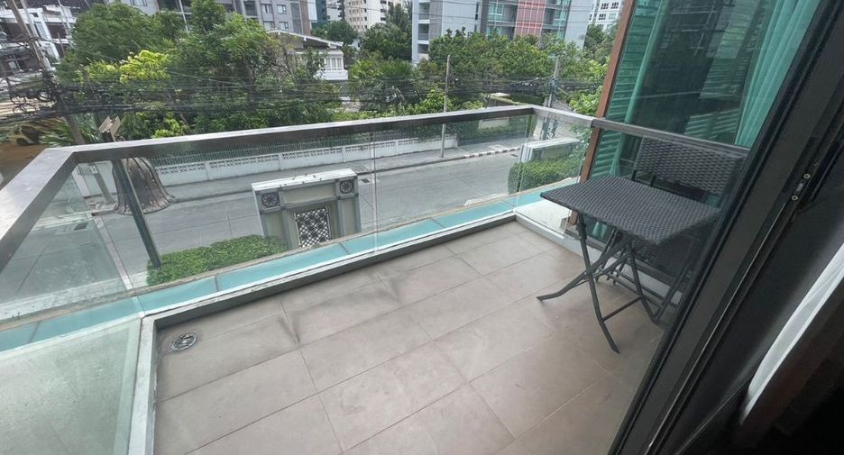 À louer et à vendre 2 chambres condo à Watthana, Bangkok
