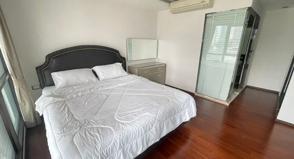 À louer et à vendre 2 chambres condo à Watthana, Bangkok