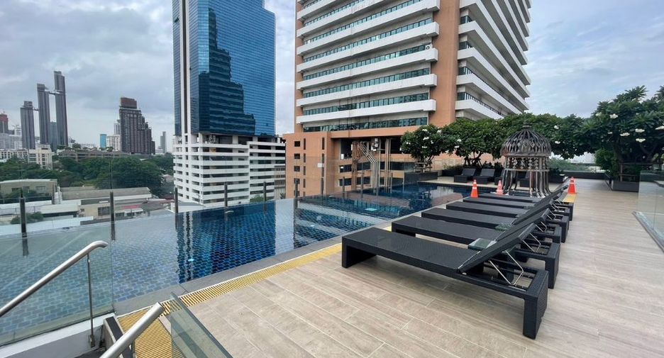 À louer et à vendre 2 chambres condo à Watthana, Bangkok