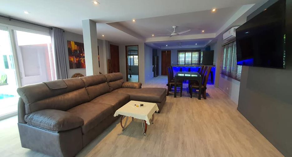 For rent and for sale 4 bedrooms villa in Mueang Phuket, Phuket
