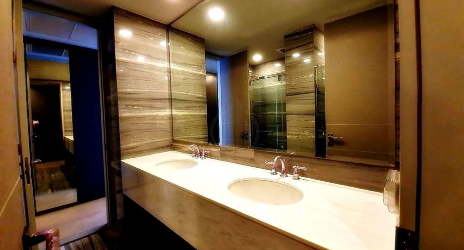 For rent and for sale 3 bedrooms condo in Watthana, Bangkok