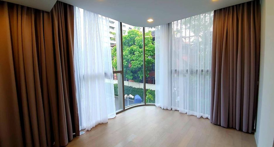 For rent and for sale 3 bedrooms condo in Watthana, Bangkok
