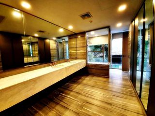 For rent and for sale 3 bedrooms condo in Watthana, Bangkok
