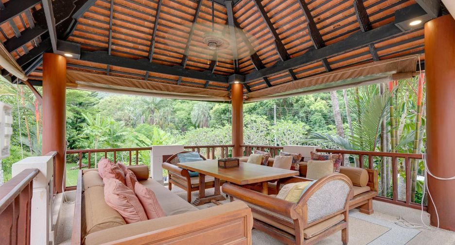 For sale 4 bed villa in Mueang Phuket, Phuket
