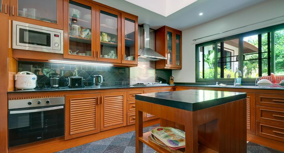 For sale 4 bed villa in Mueang Phuket, Phuket