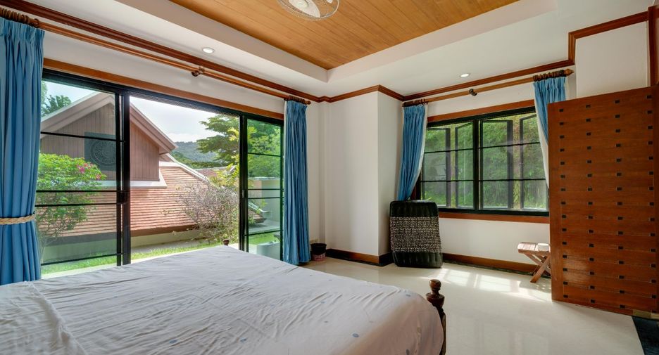 For sale 4 bed villa in Mueang Phuket, Phuket