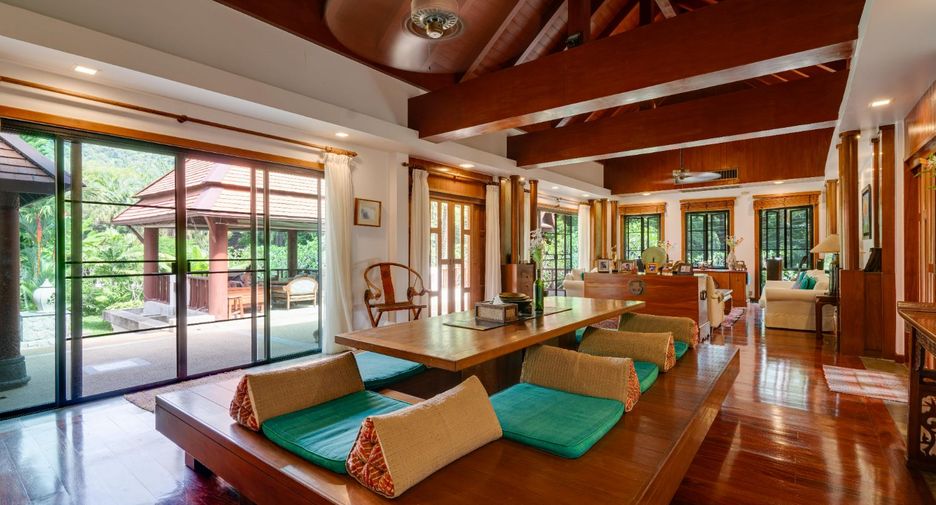 For sale 4 bed villa in Mueang Phuket, Phuket