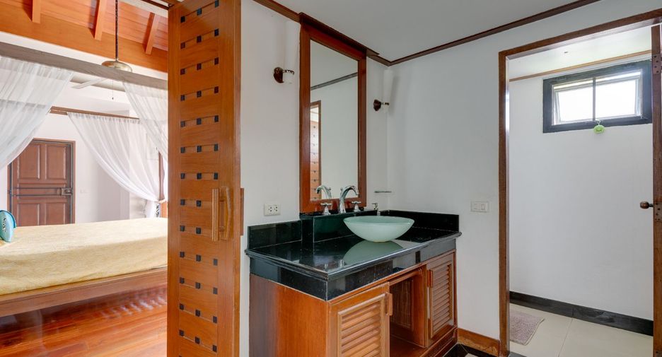 For sale 4 bed villa in Mueang Phuket, Phuket