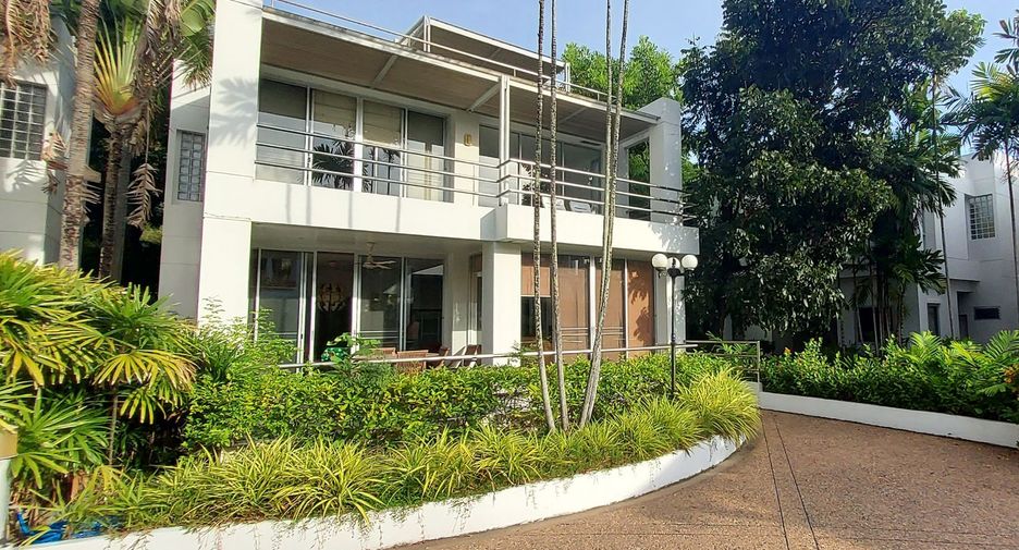 For sale 3 bed villa in Klaeng, Rayong