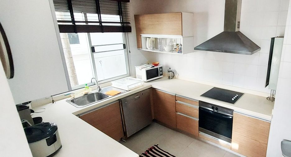 For sale 3 bed villa in Klaeng, Rayong