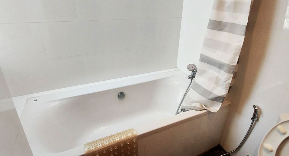 For sale 3 bed villa in Klaeng, Rayong