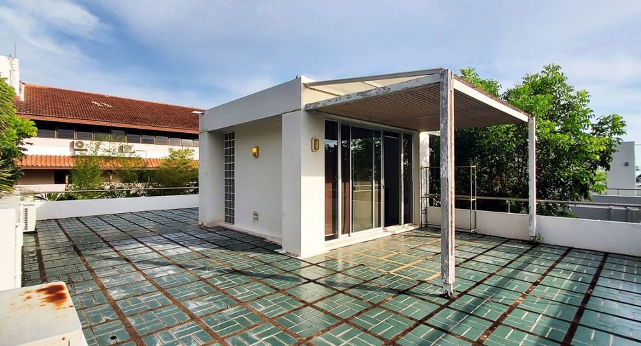 For sale 3 bed villa in Klaeng, Rayong
