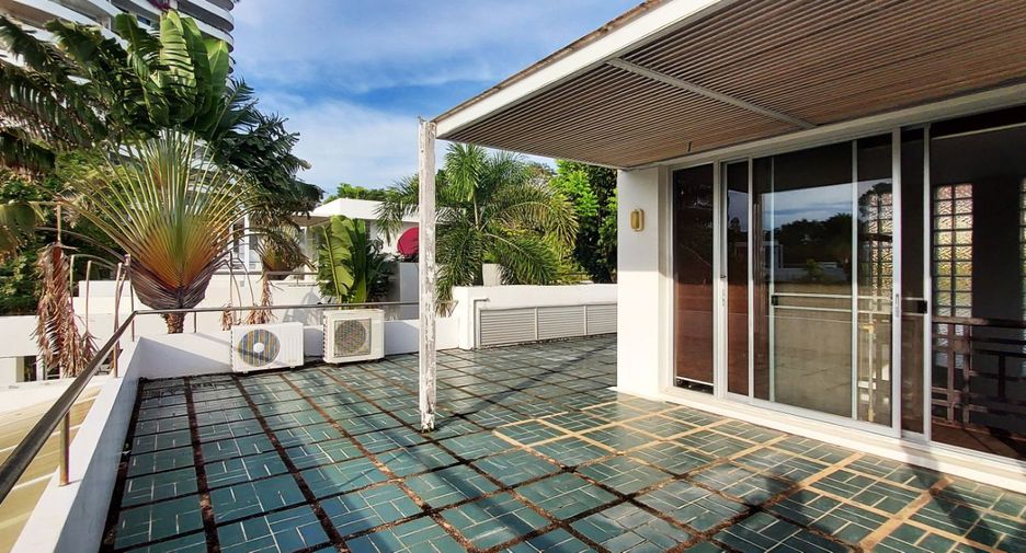 For sale 3 bed villa in Klaeng, Rayong