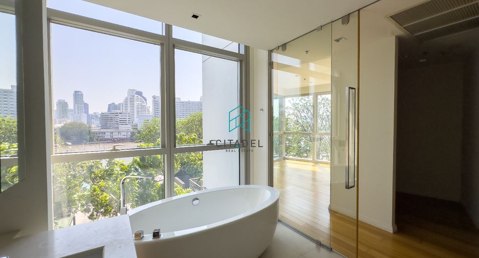 For rent and for sale 3 bedrooms condo in Sathon, Bangkok
