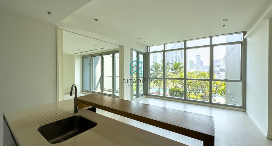 For rent and for sale 3 bedrooms condo in Sathon, Bangkok