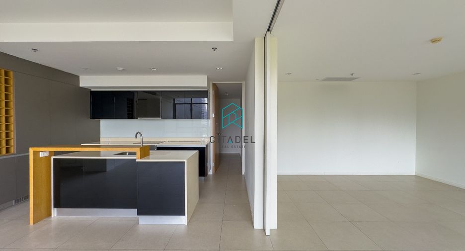 For rent and for sale 3 bedrooms condo in Sathon, Bangkok
