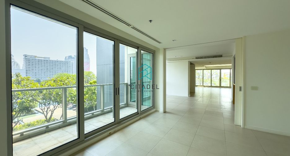 For rent and for sale 3 bedrooms condo in Sathon, Bangkok