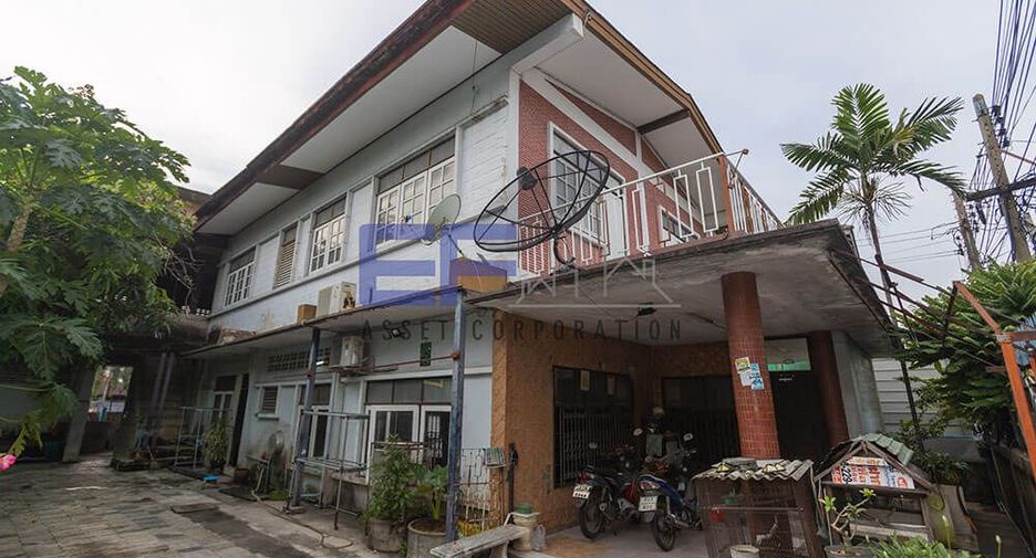 For sale 9 bed house in Mueang Nonthaburi, Nonthaburi