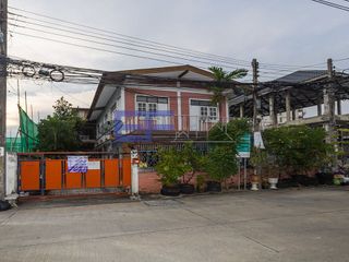 For sale 9 Beds house in Mueang Nonthaburi, Nonthaburi