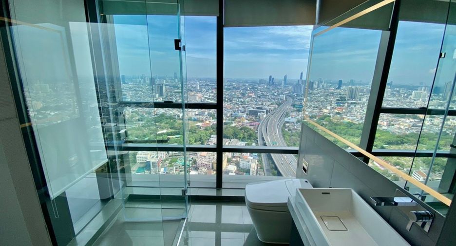 For rent 2 bedrooms condo in Sathon, Bangkok