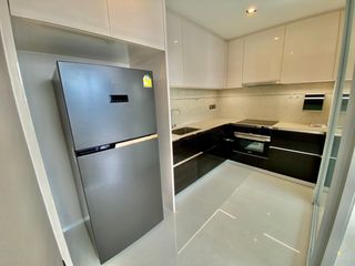 For rent 2 bedrooms condo in Sathon, Bangkok