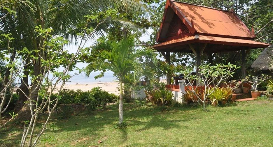 For sale 7 bed hotel in Nuea Khlong, Krabi